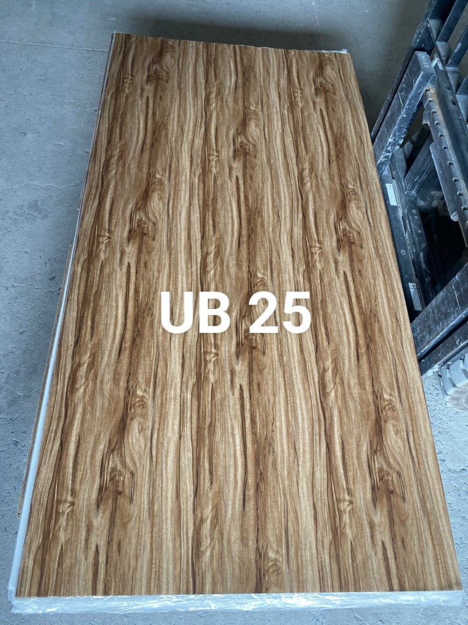 UB25