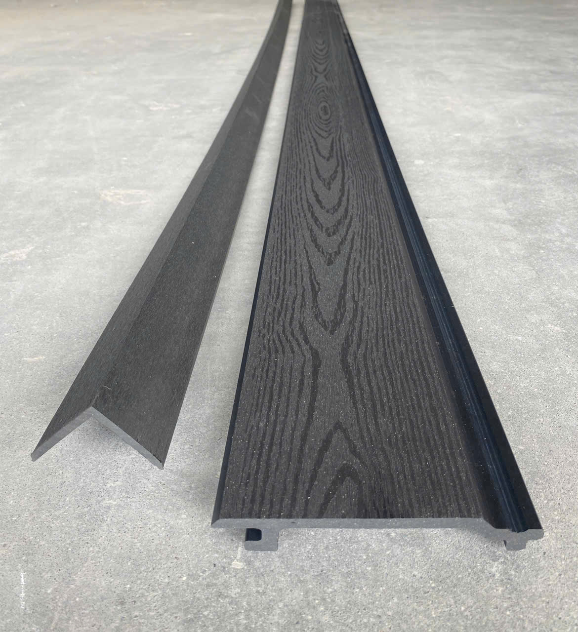 TẤM ỐP 1 SÓNG NGOÀI TRỜI - BLACK